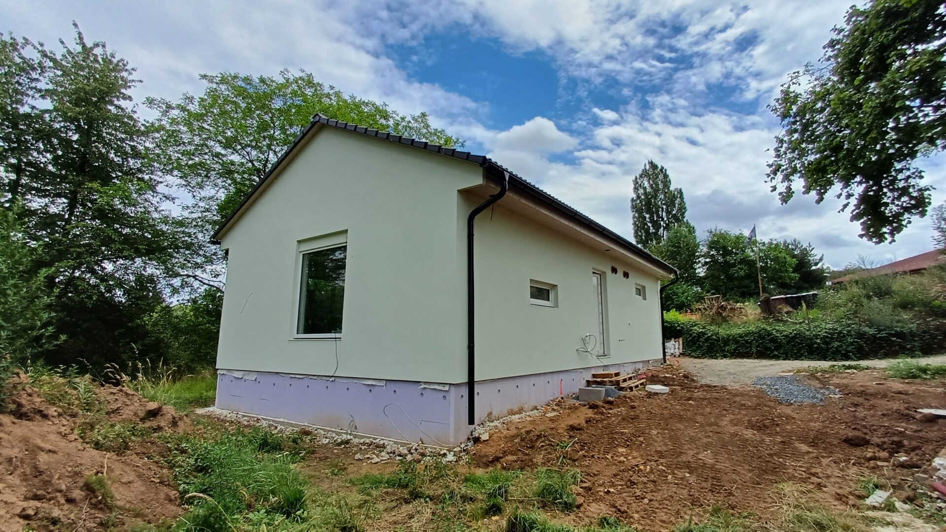 ŠKVOREC (Praha-východ)
