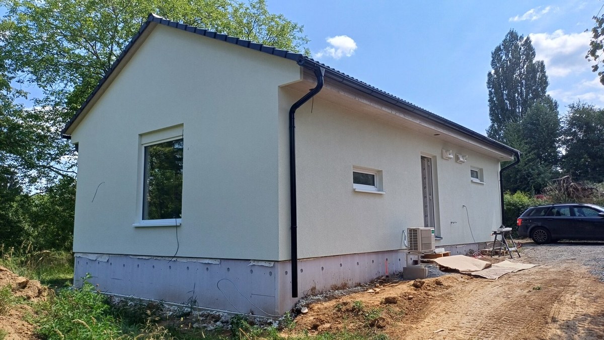 ŠKVOREC (Praha-východ)