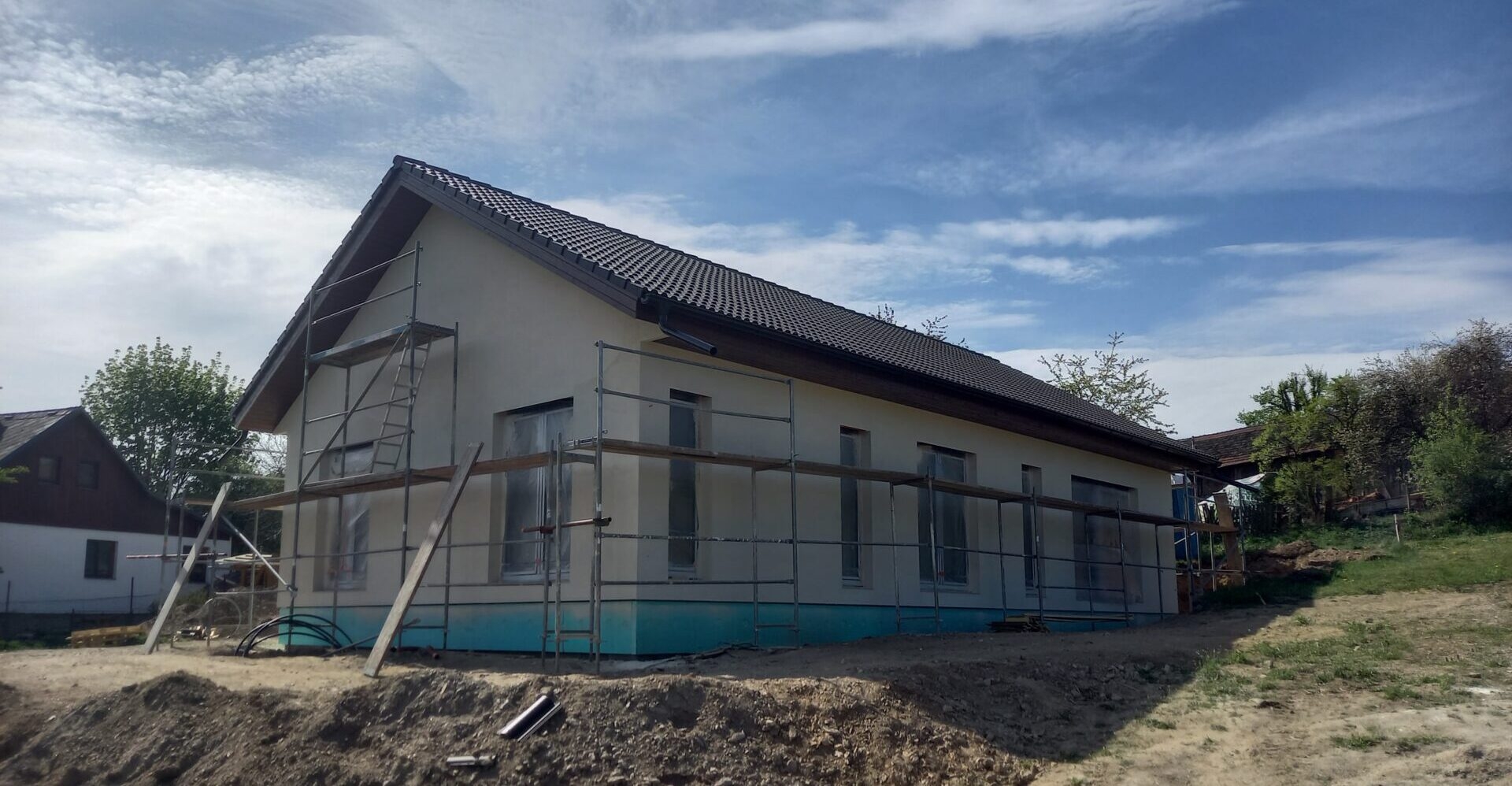 VYSNĚNÝ DŮM